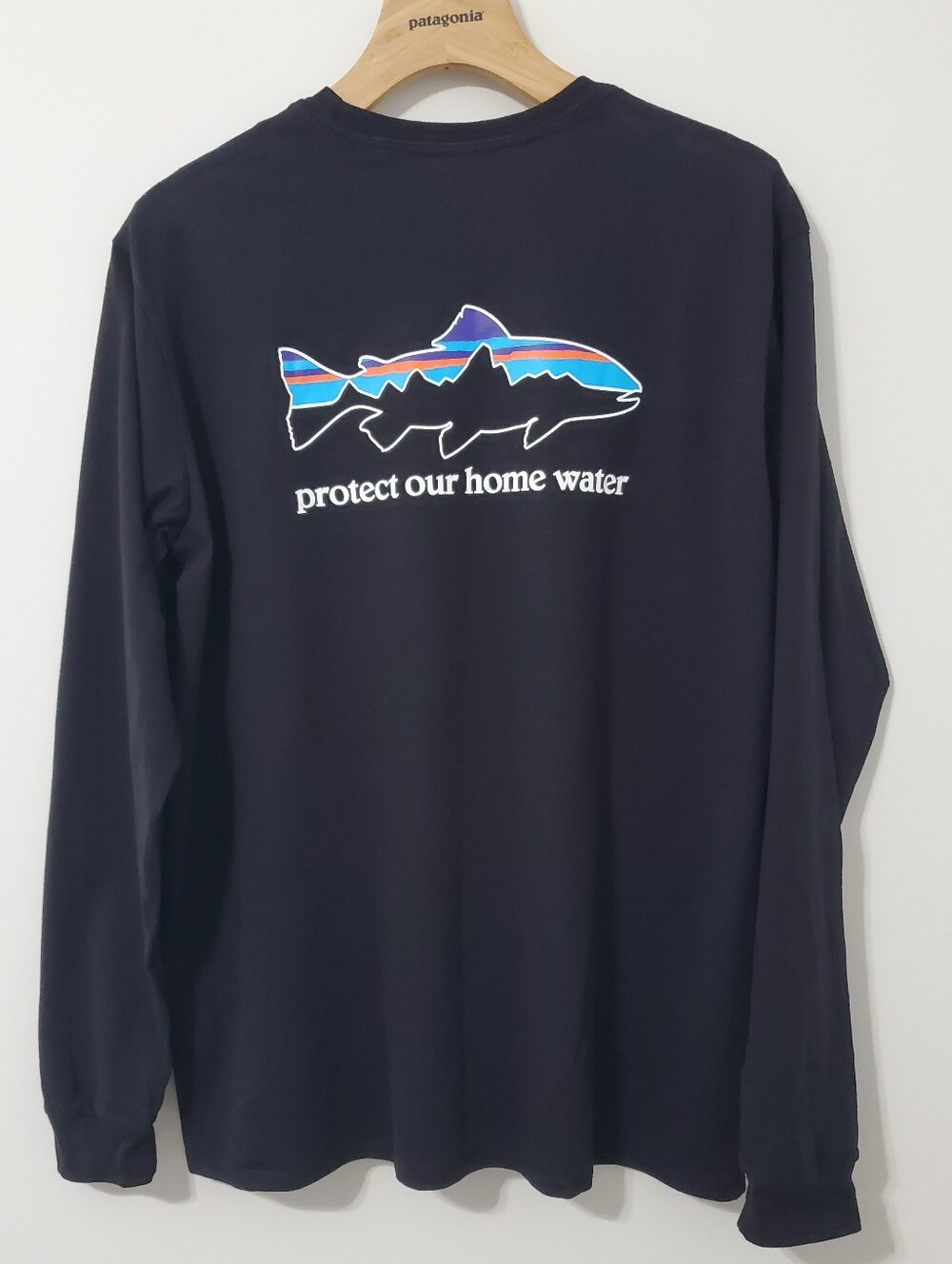 Patagonia Mens Home Water Trout Responsibili-Tee Fitz Roy Black Large NEW